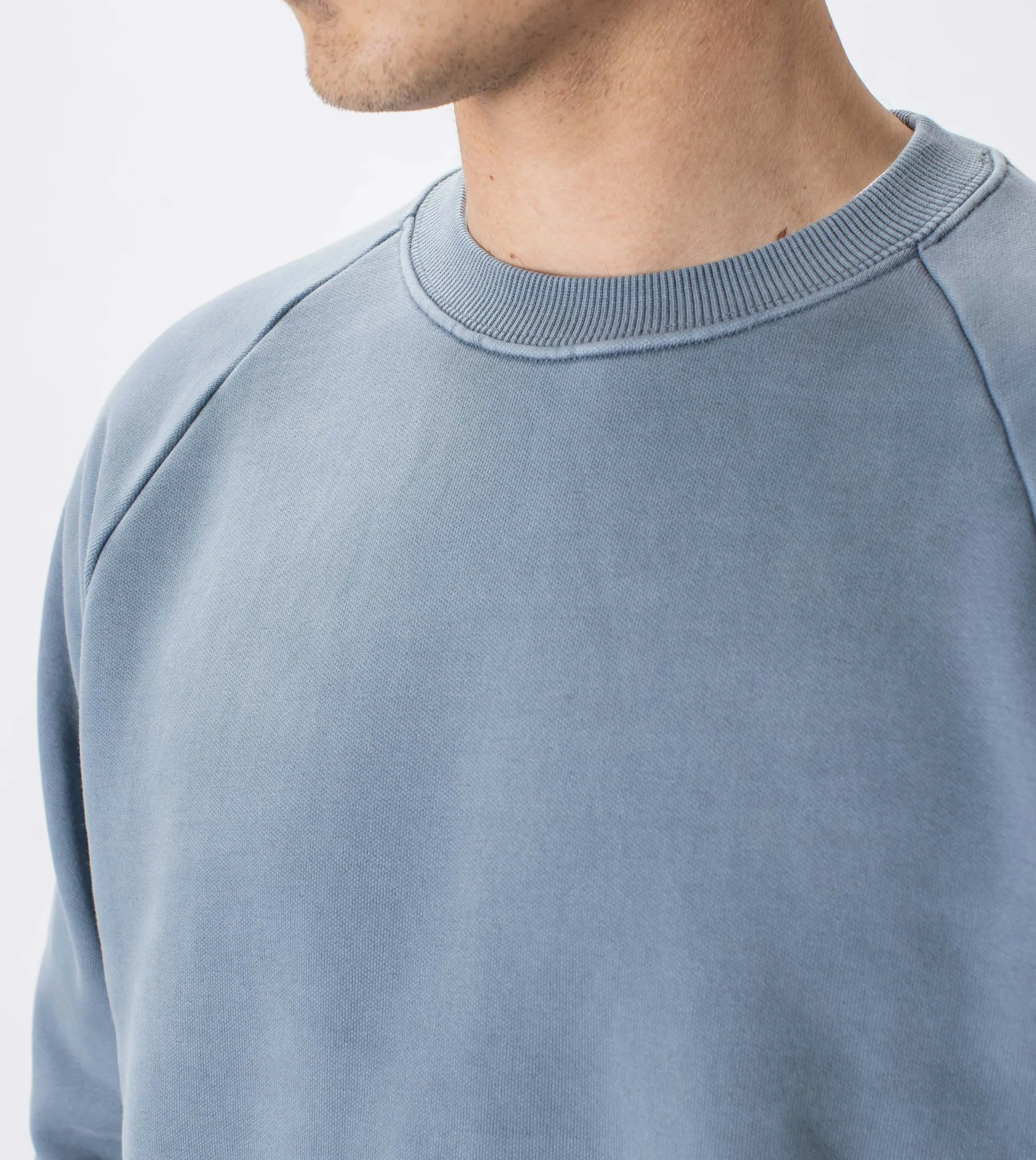 Field Lowgo Raglan Crew Sweat GD Chalk Blue